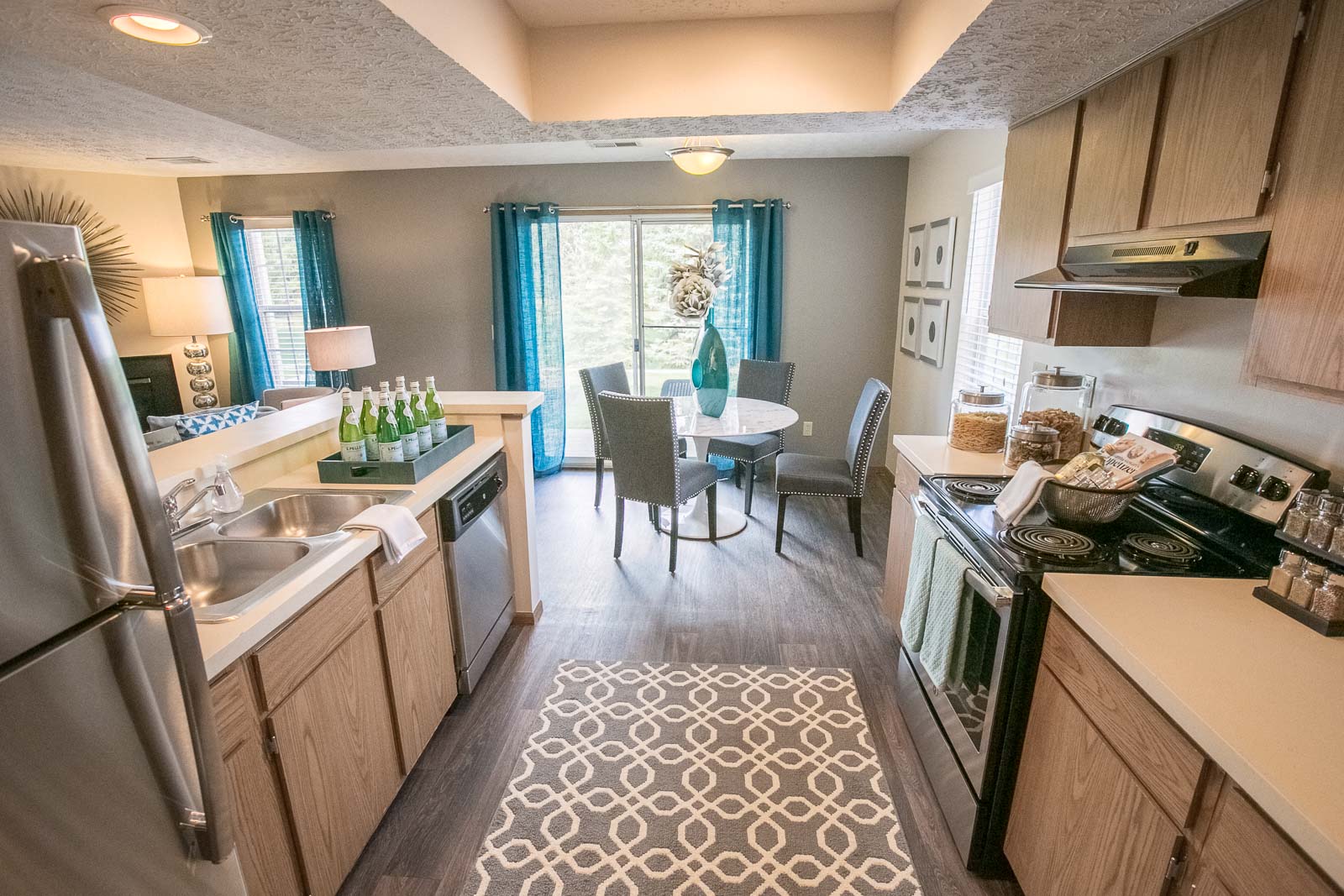 Perimeter Lakes Apartments | Apartments in Dublin Ohio